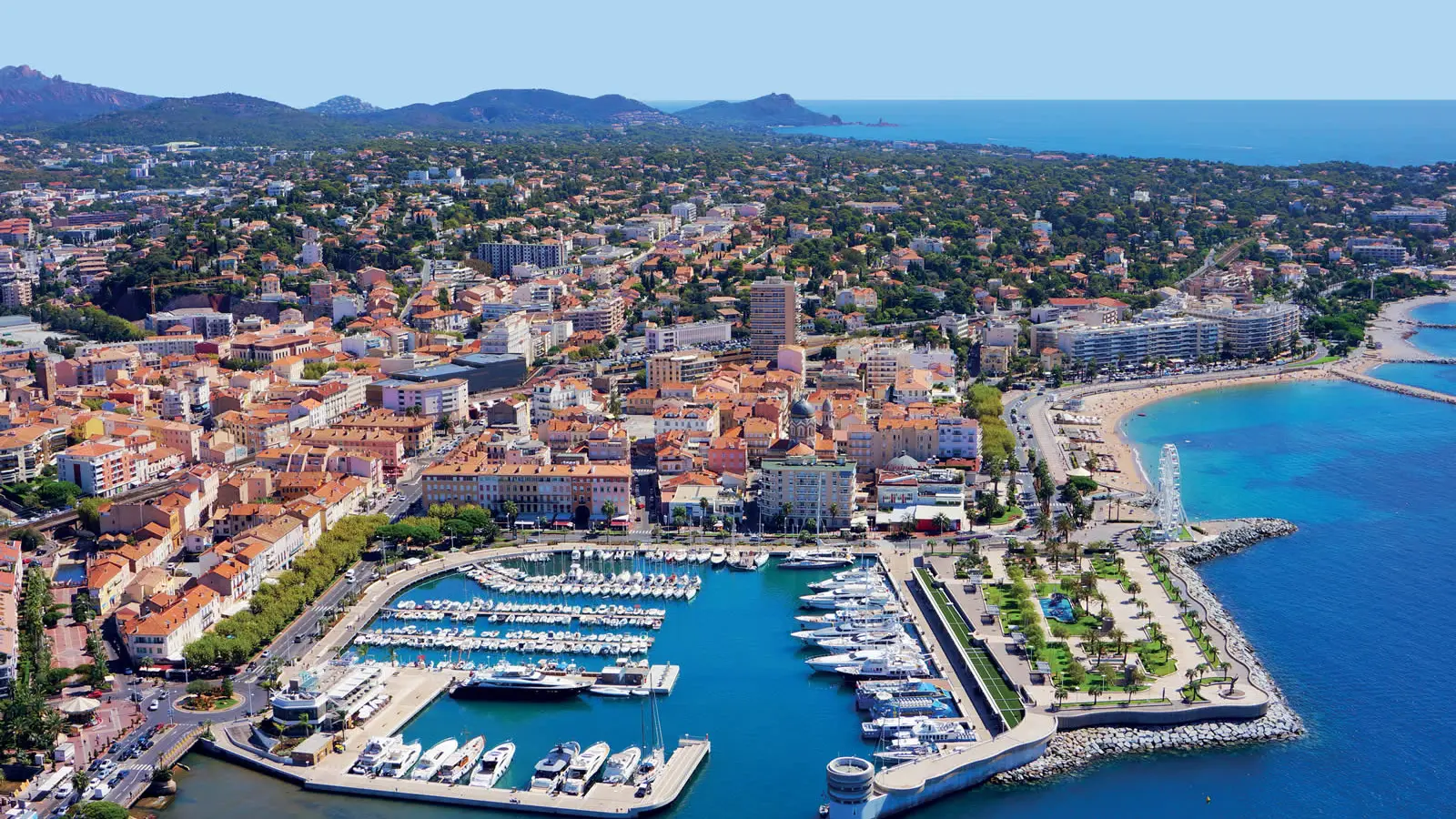 Saint-Raphaël et son bord de mer