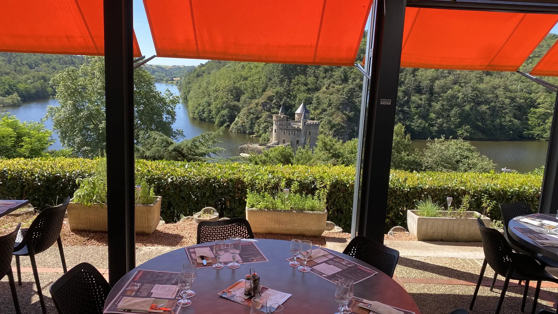Terrasse du restaurant Le Relais du Château