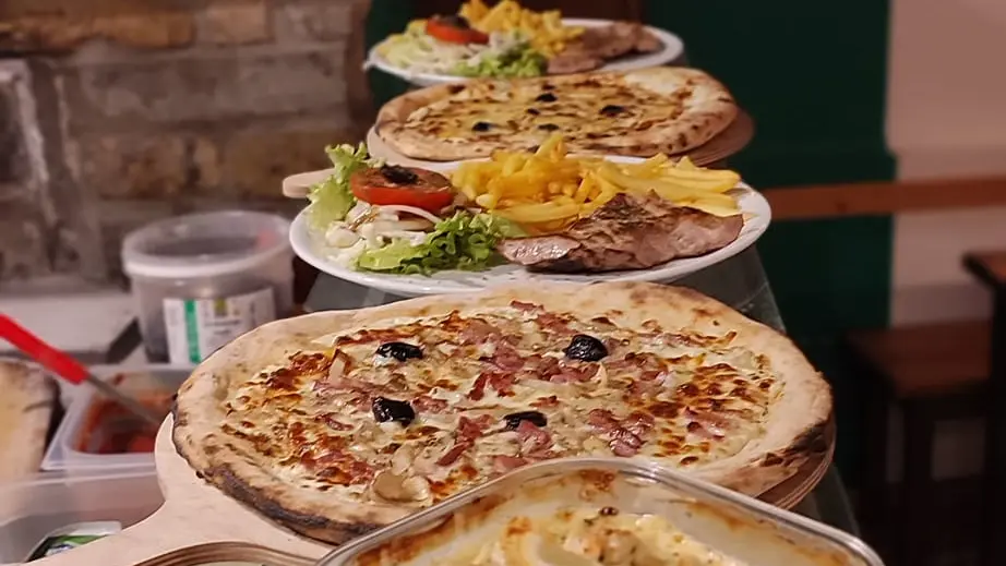 Pizzas au feu de bois