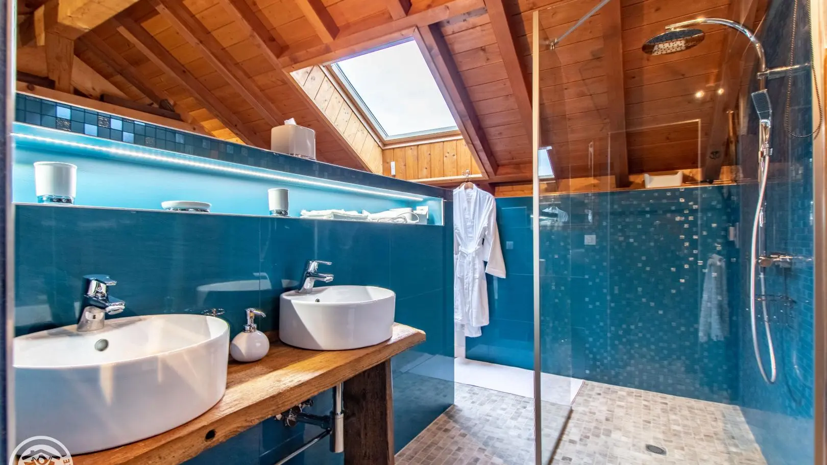 Salle d'eau privative chambre 1