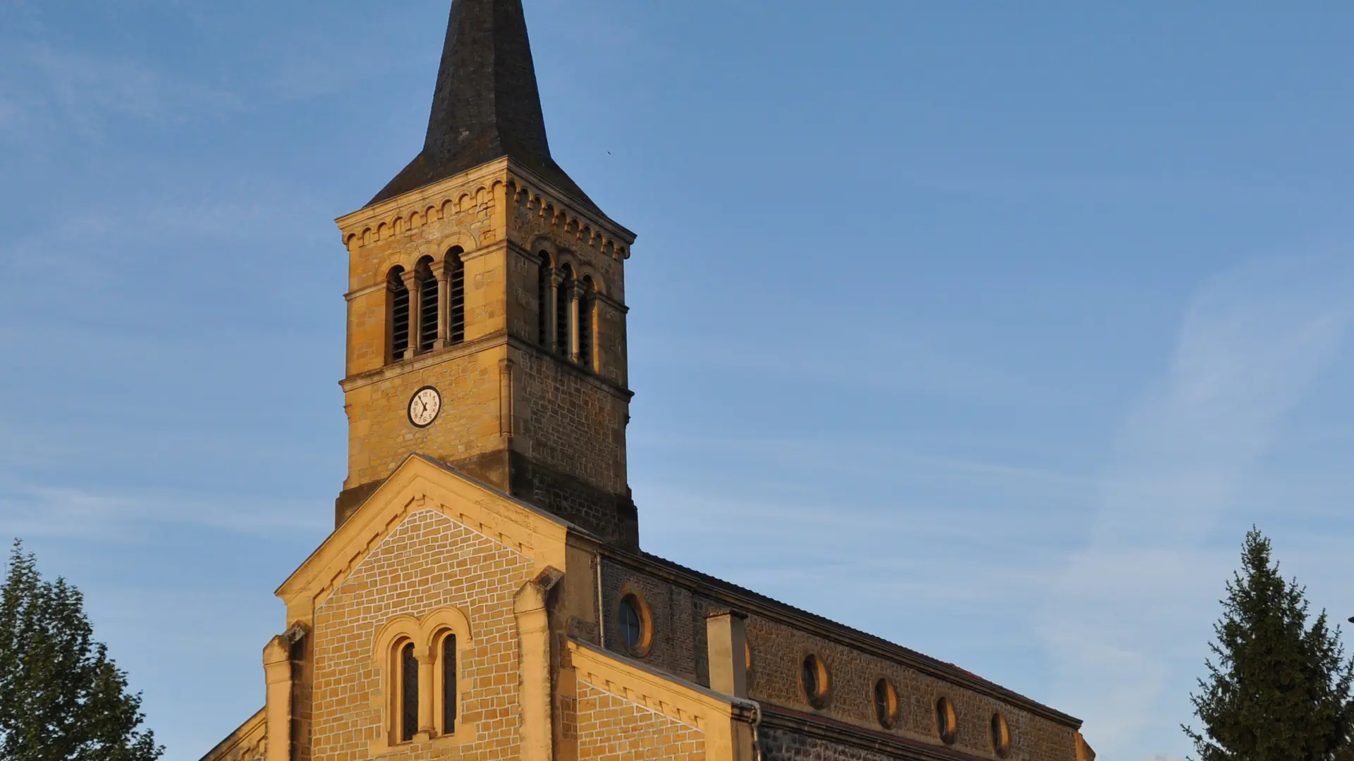 Eglise de Noailly
