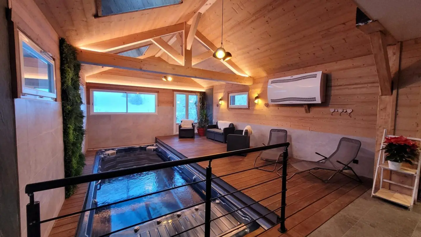 Piscine intérieure chauffée toute l'année
