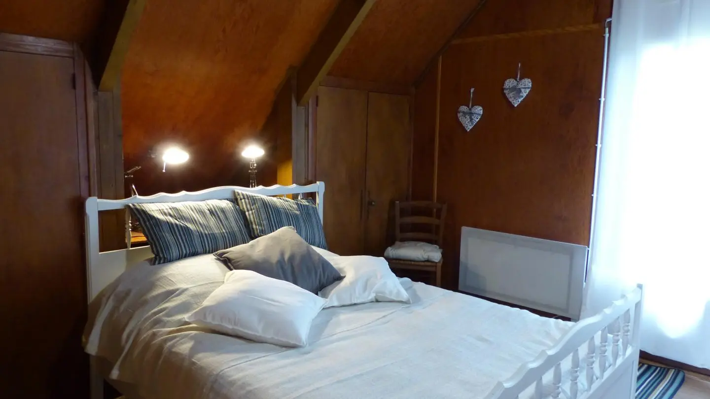 GITE LA FORGE LE VERNET ALLIER AUVERGNE