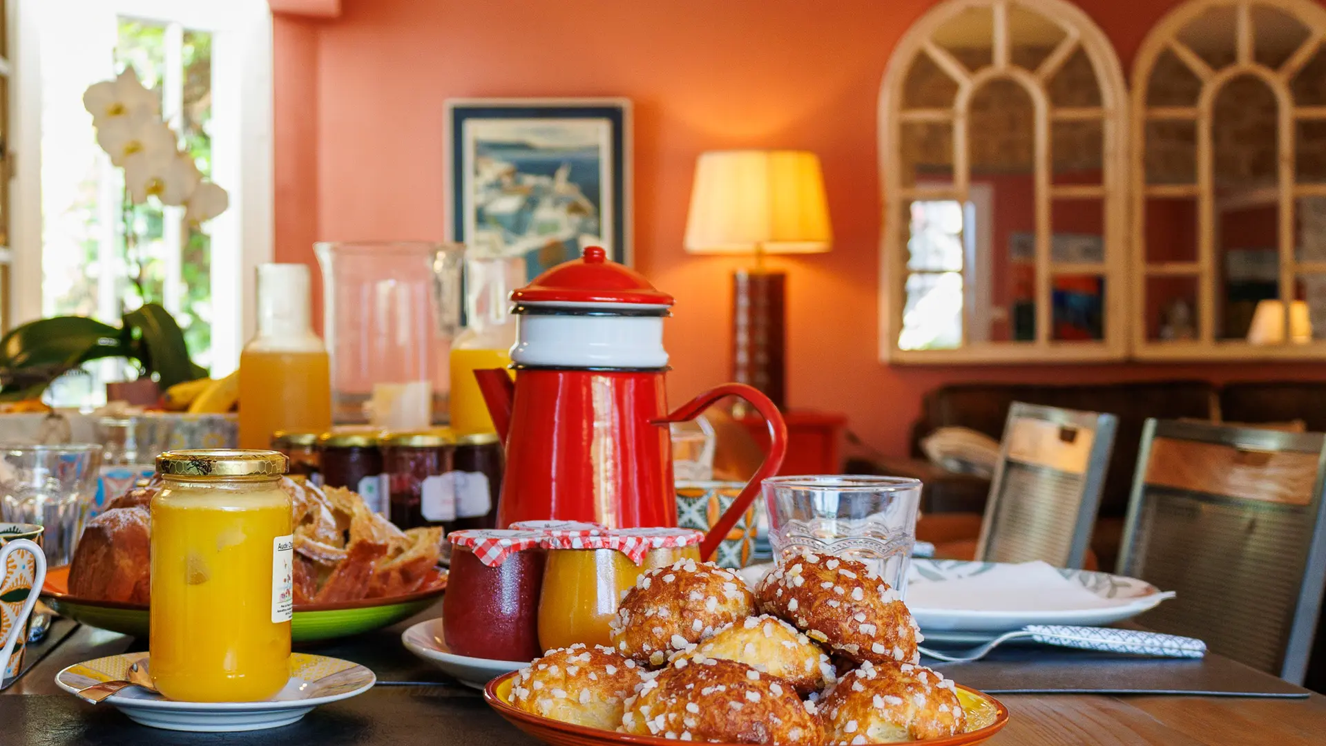 Petit déjeuner continental