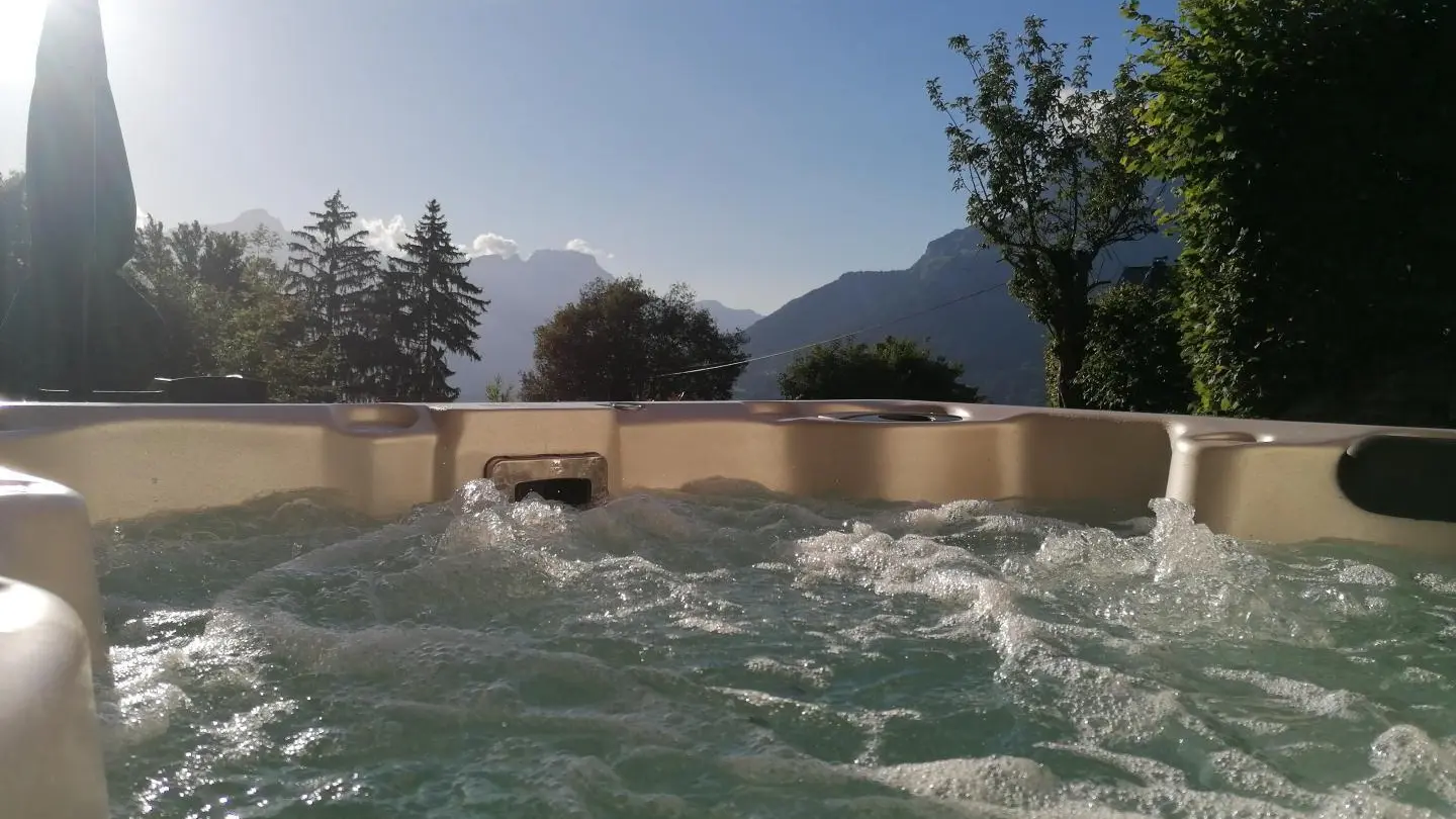 Jacuzzi privatif 4 places