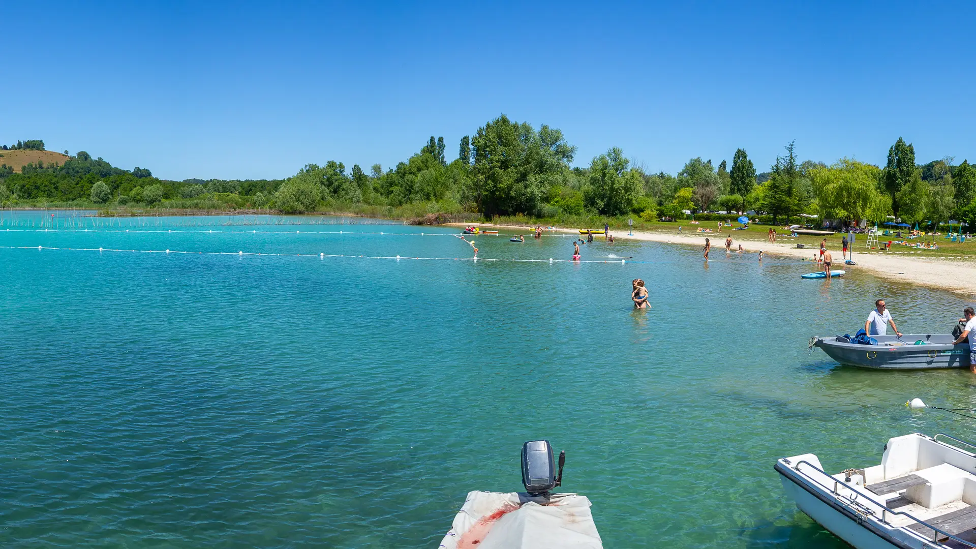 Plage de Montferrat