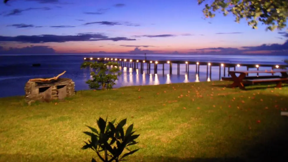 Linareva Moorea Beach Resort