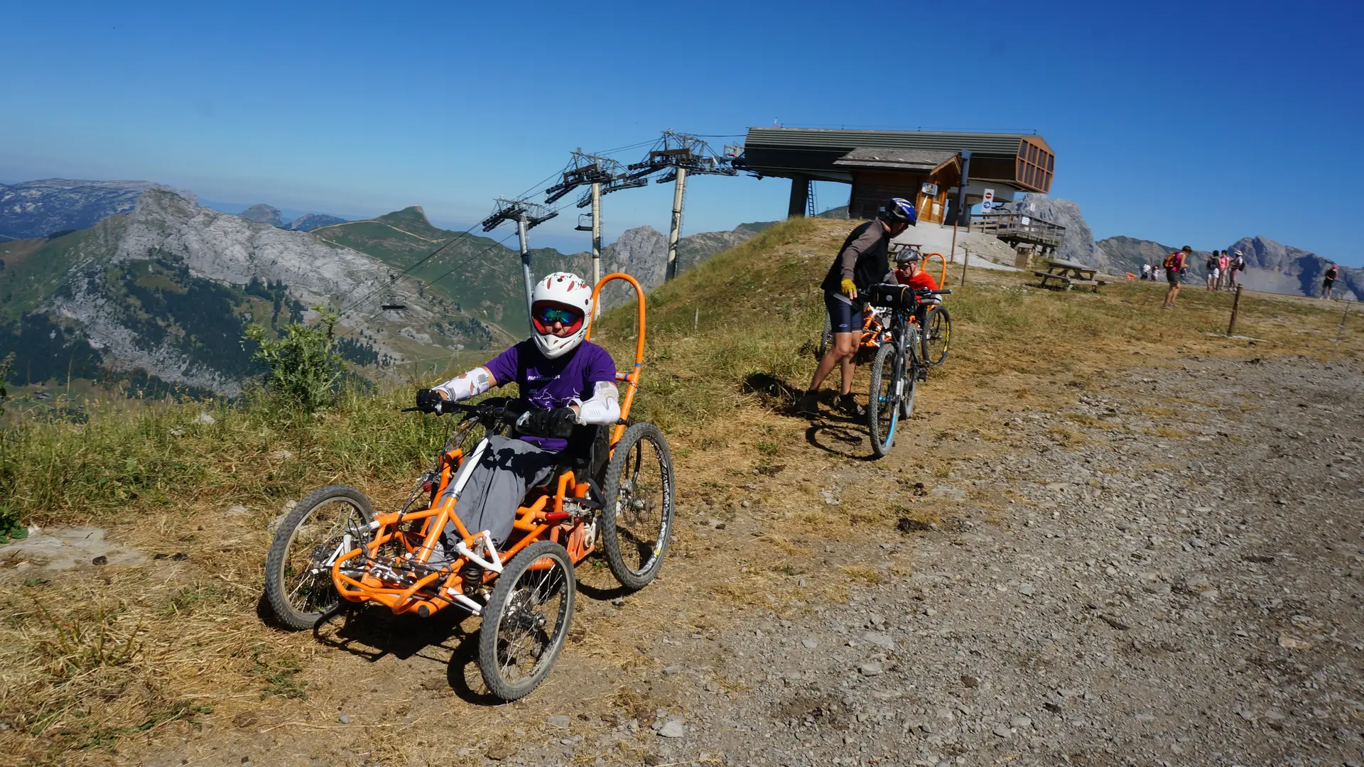 Fauteuil tout terrain de descente