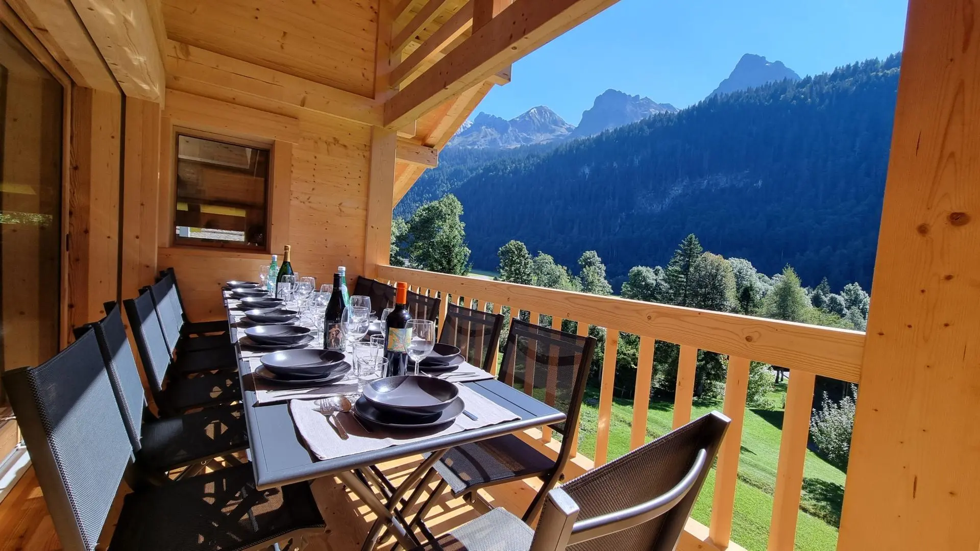 Balcon avec vue sur les Aravis