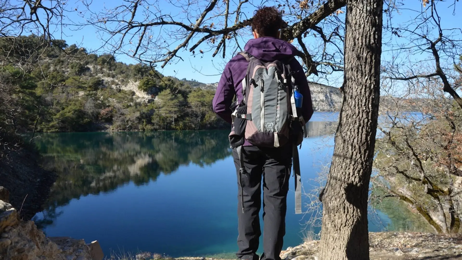 Sur les berges du lac