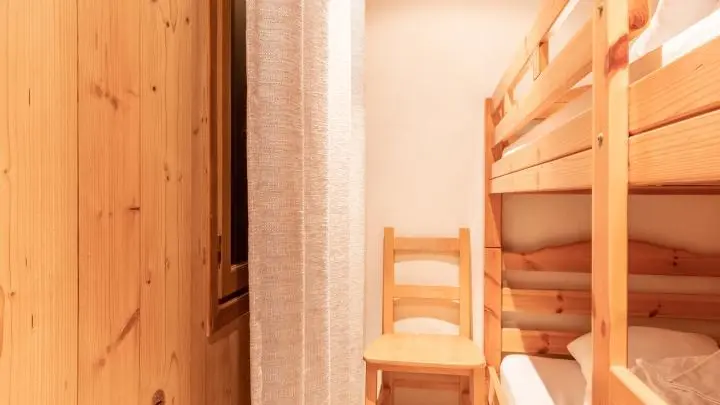 Chambre 4 avec 2 lits superposés (90x190cm)