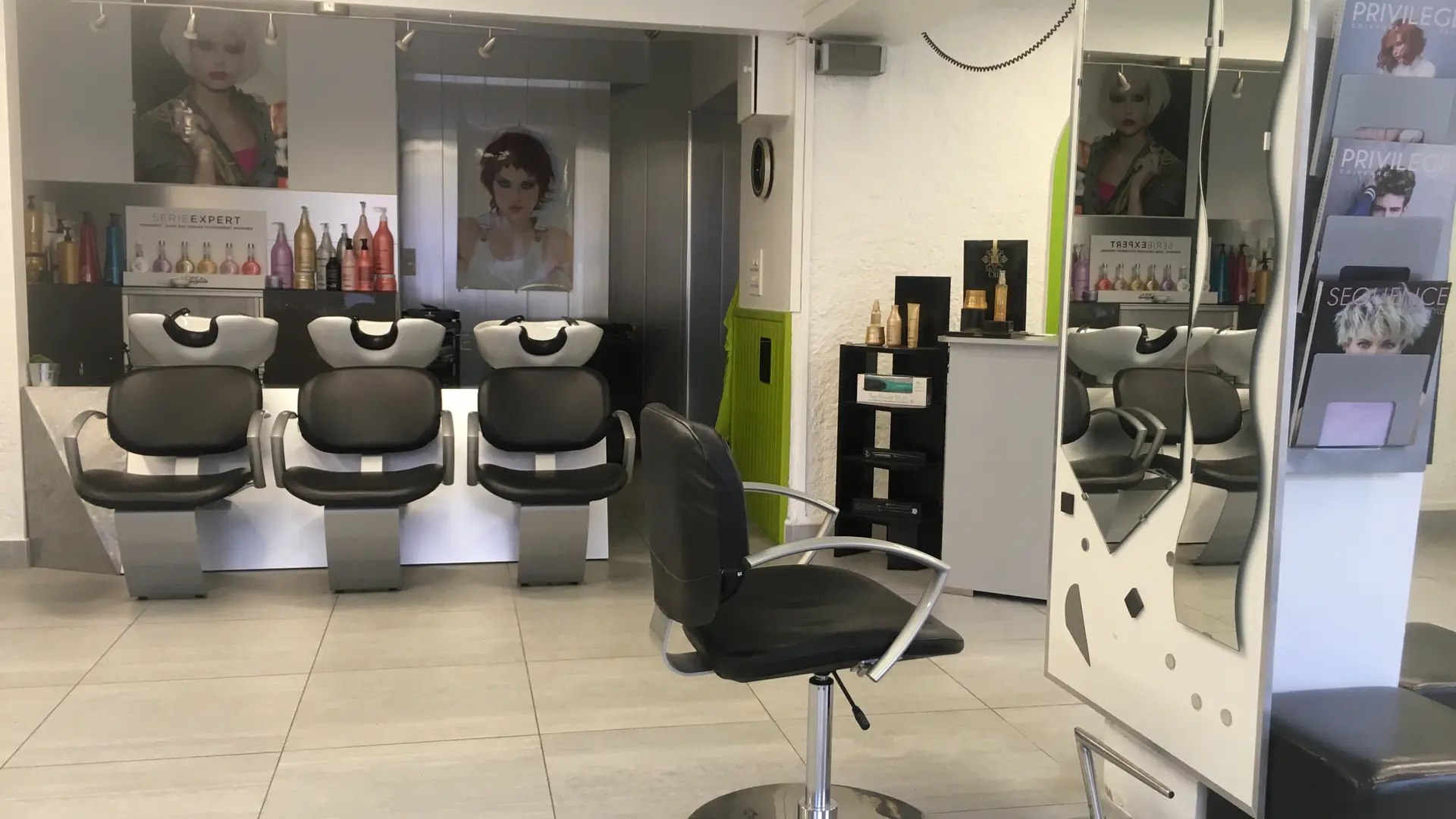 Une autre vue du salon