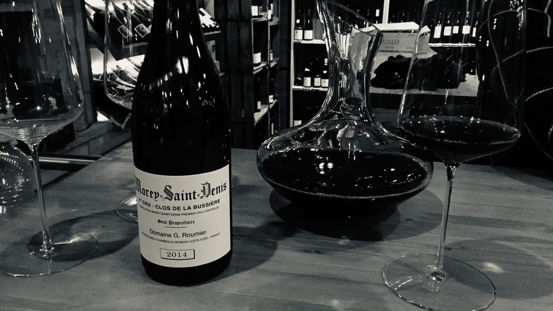 Vins_La Cave sur le comptoir