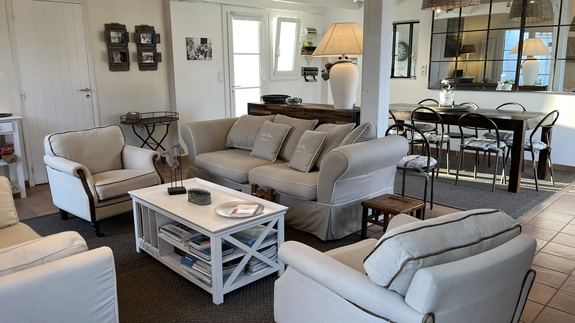 Living room + dining table