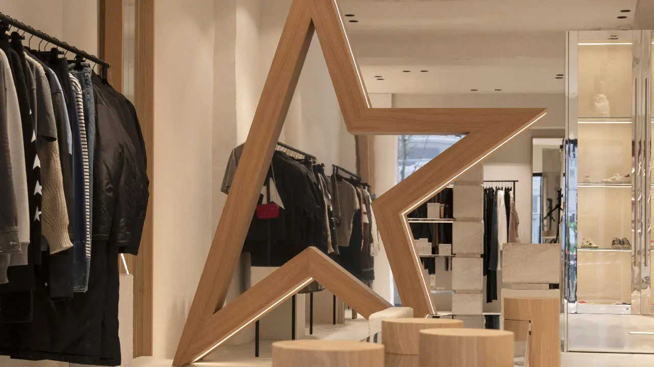 intérieur boutique 28 rue francis davso