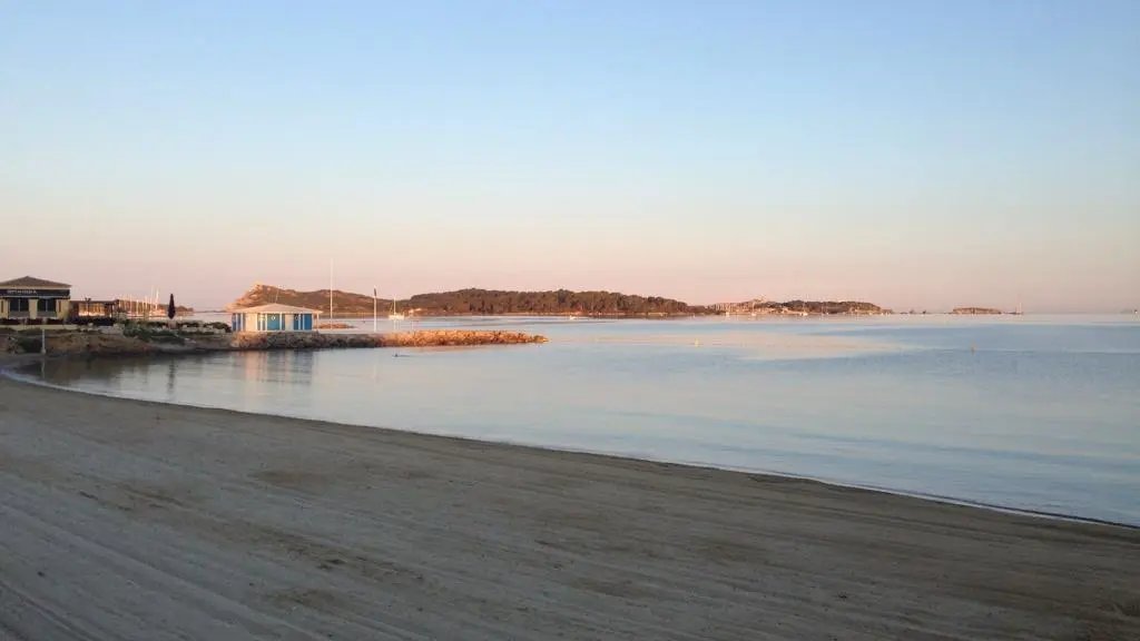 La plage à moins de 10 minutes à pied