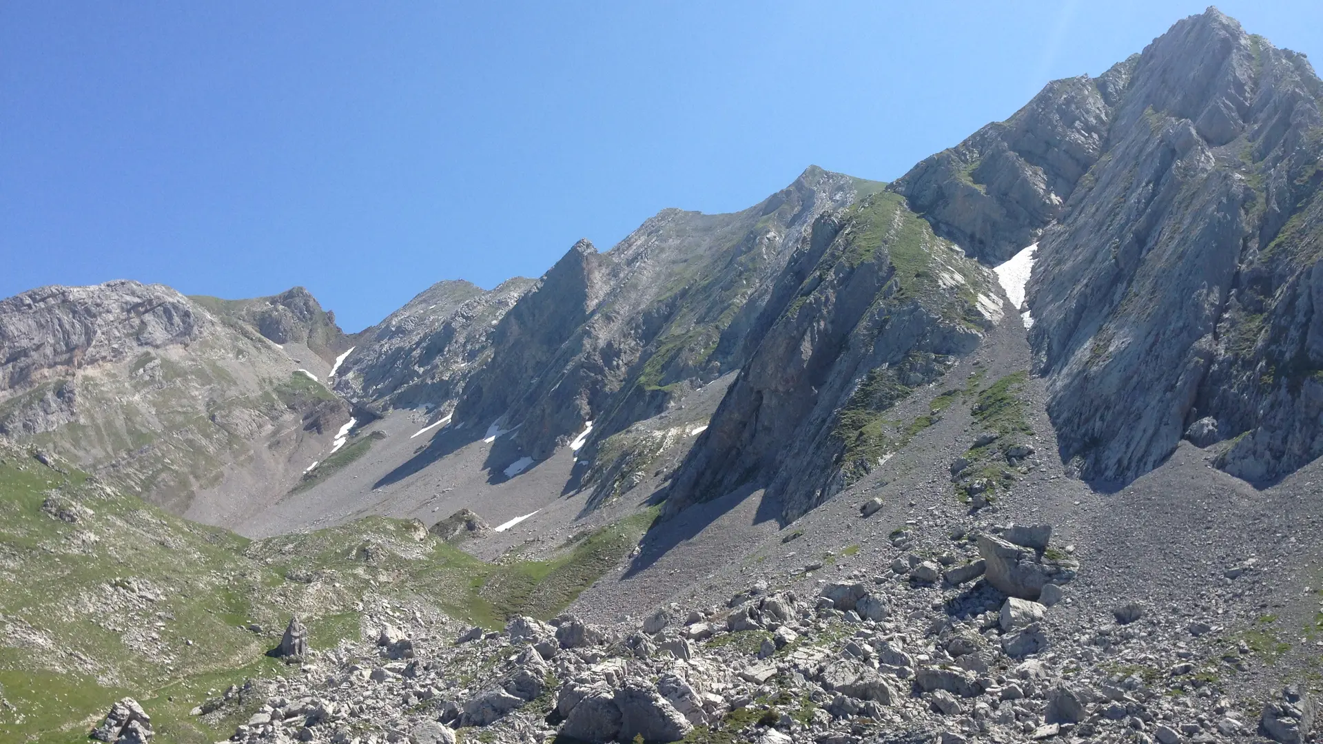 Randonnée - Activités - Bureau des guides