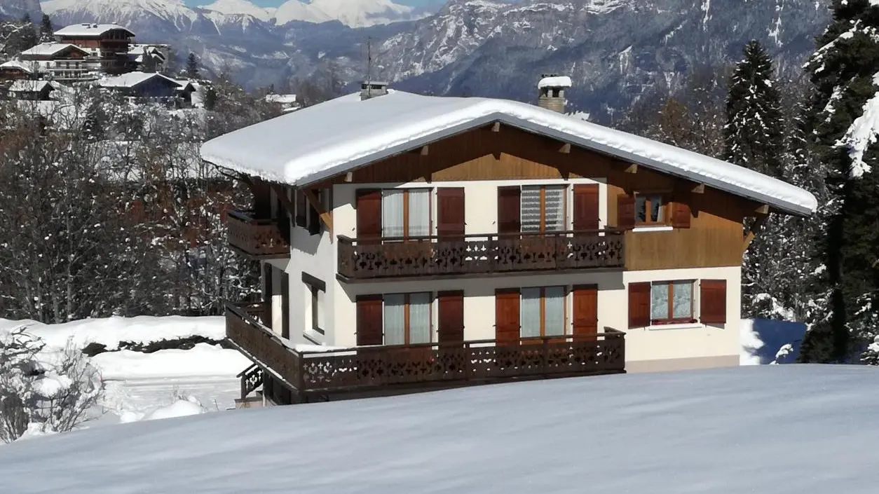 Gîte au 2ème étage - très lumineux