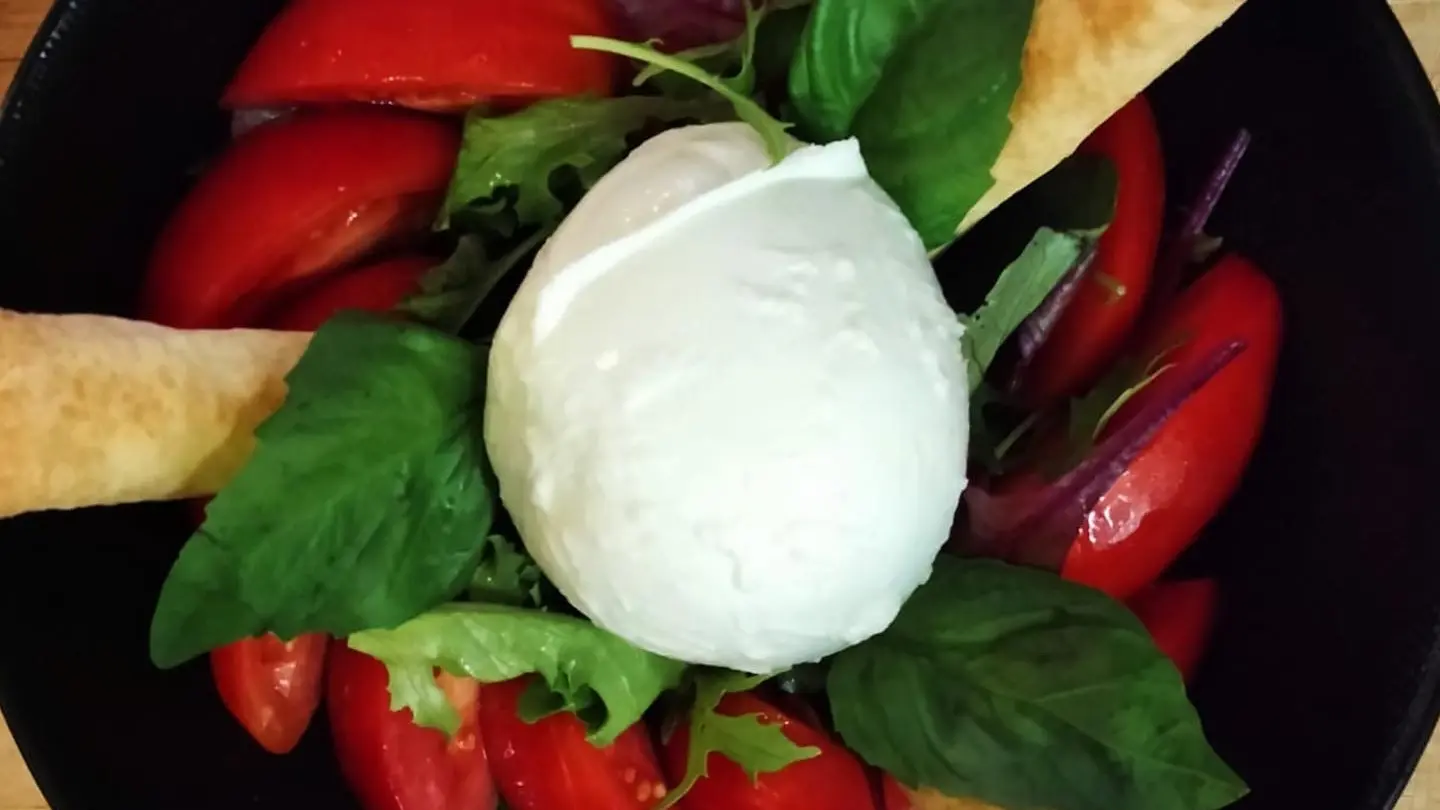 salade de mozzarella de bufala