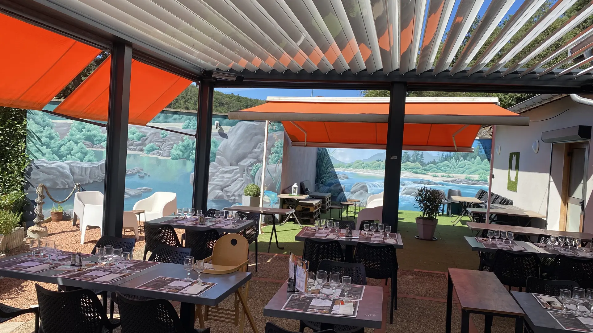 Terrasse du restaurant Le Relais du Château