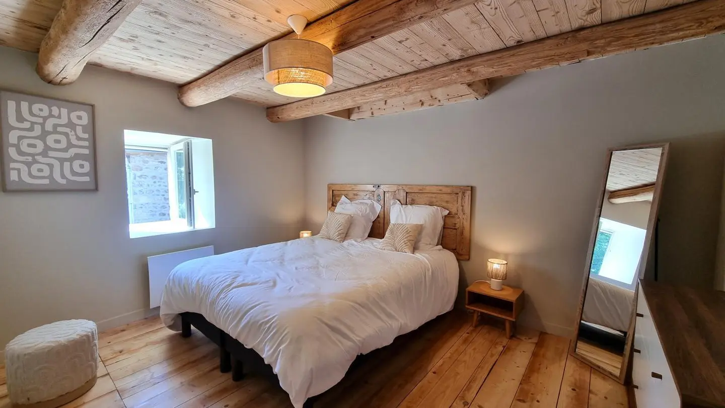 Chambre 1 : un lit 160x200.