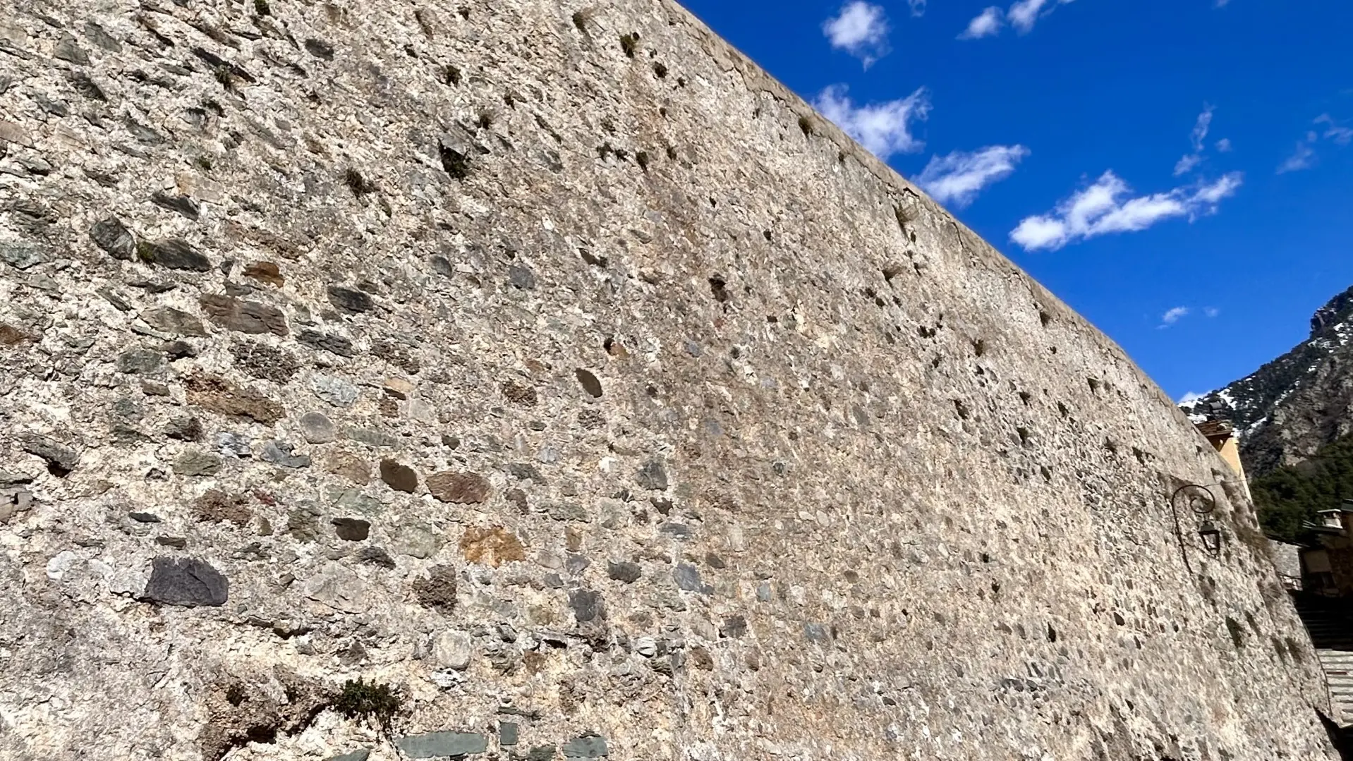 Remparts rue Béatrice Lascaris