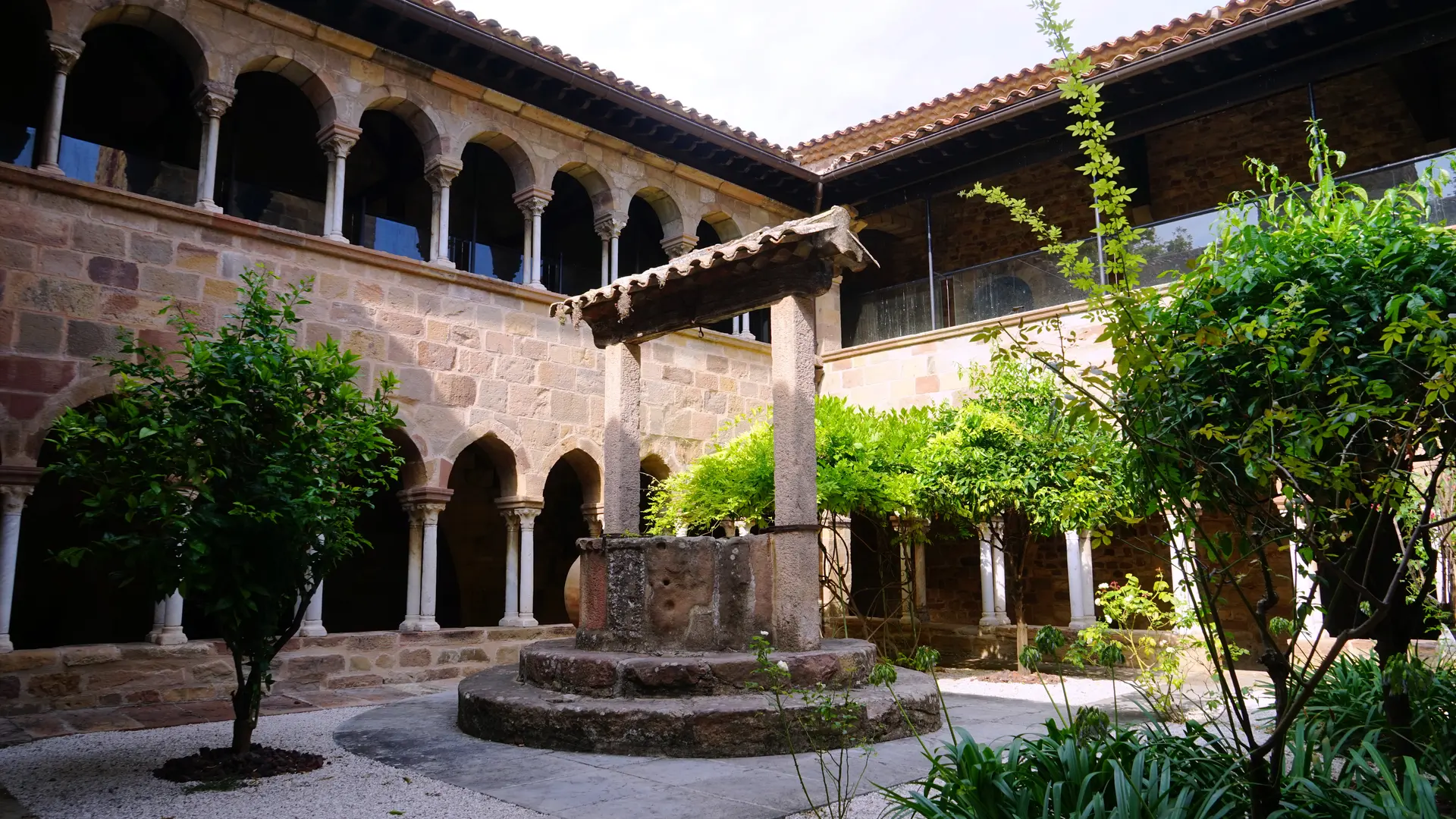 Cloître de la cathédrale Saint-Léonce Fréjus