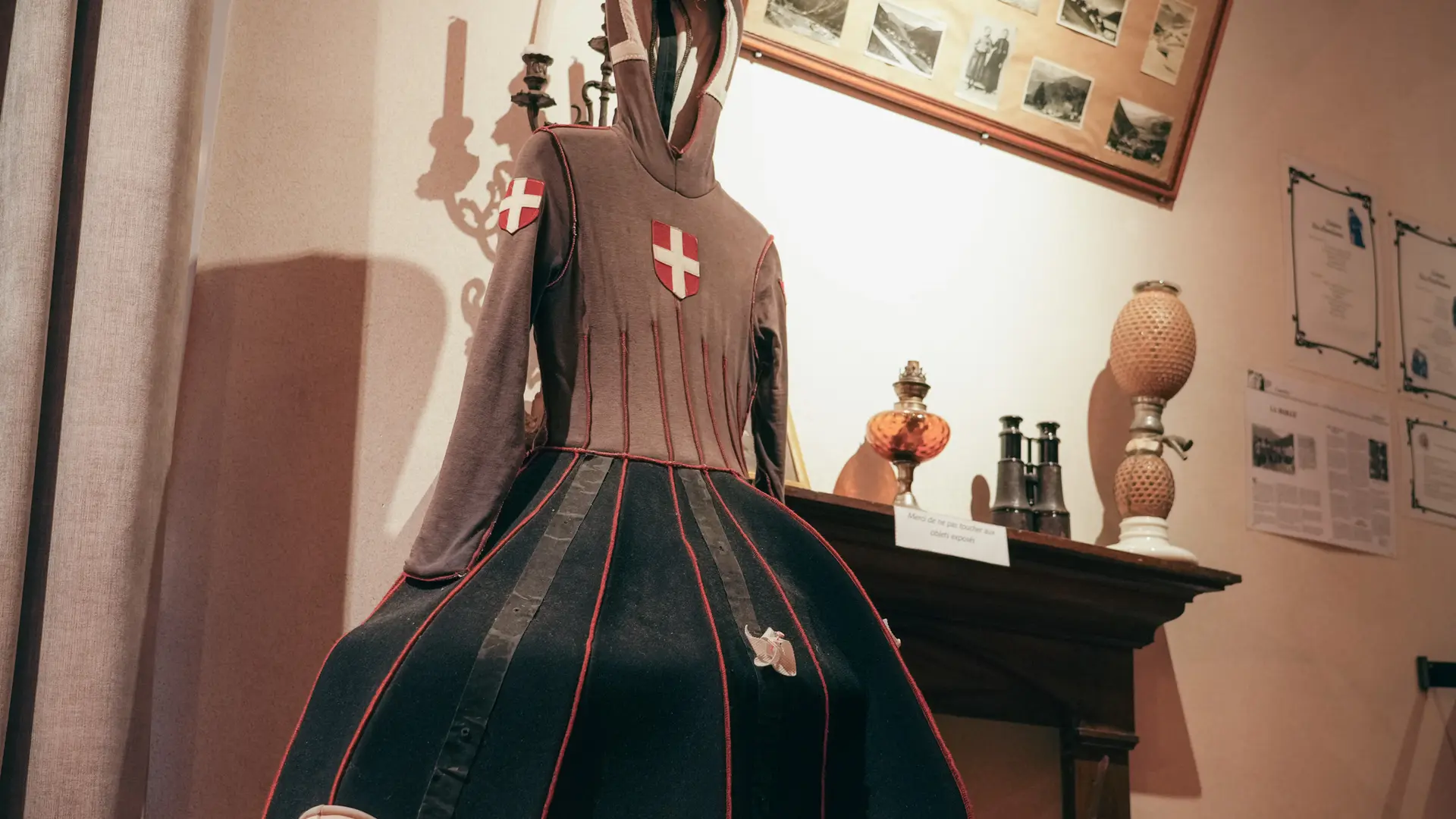 Costume cérémonie des JO d'Albertville