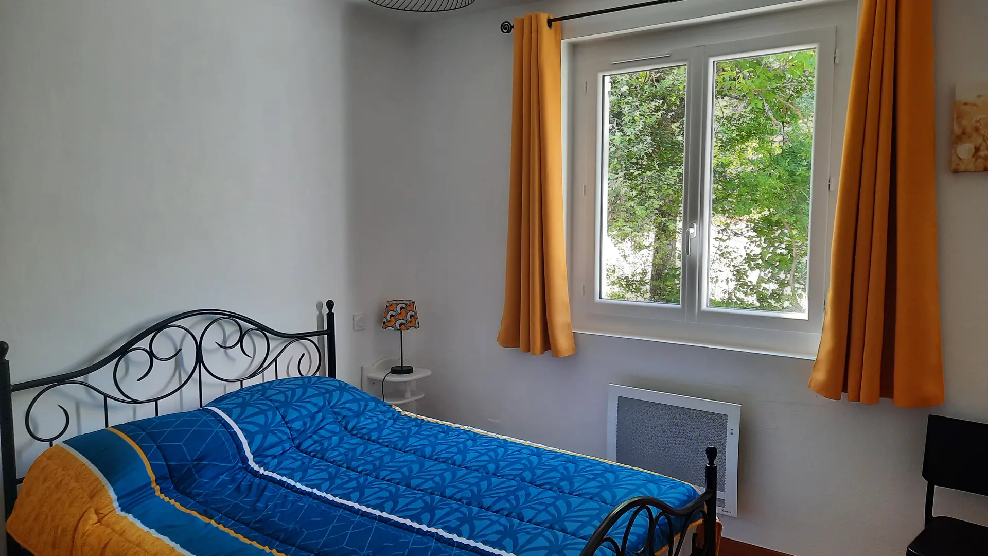 Chambre 2 - Lit en 140