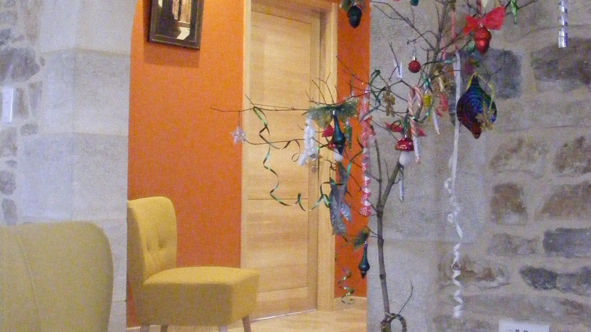 Chaleur et noblesse des matériaux du pays - made in LOU PAPAGAI