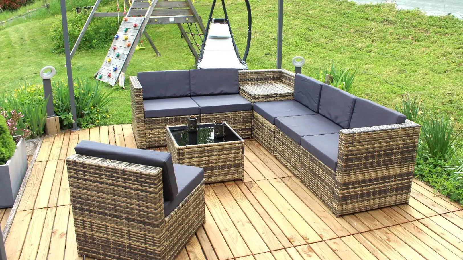 Salon de jardin.