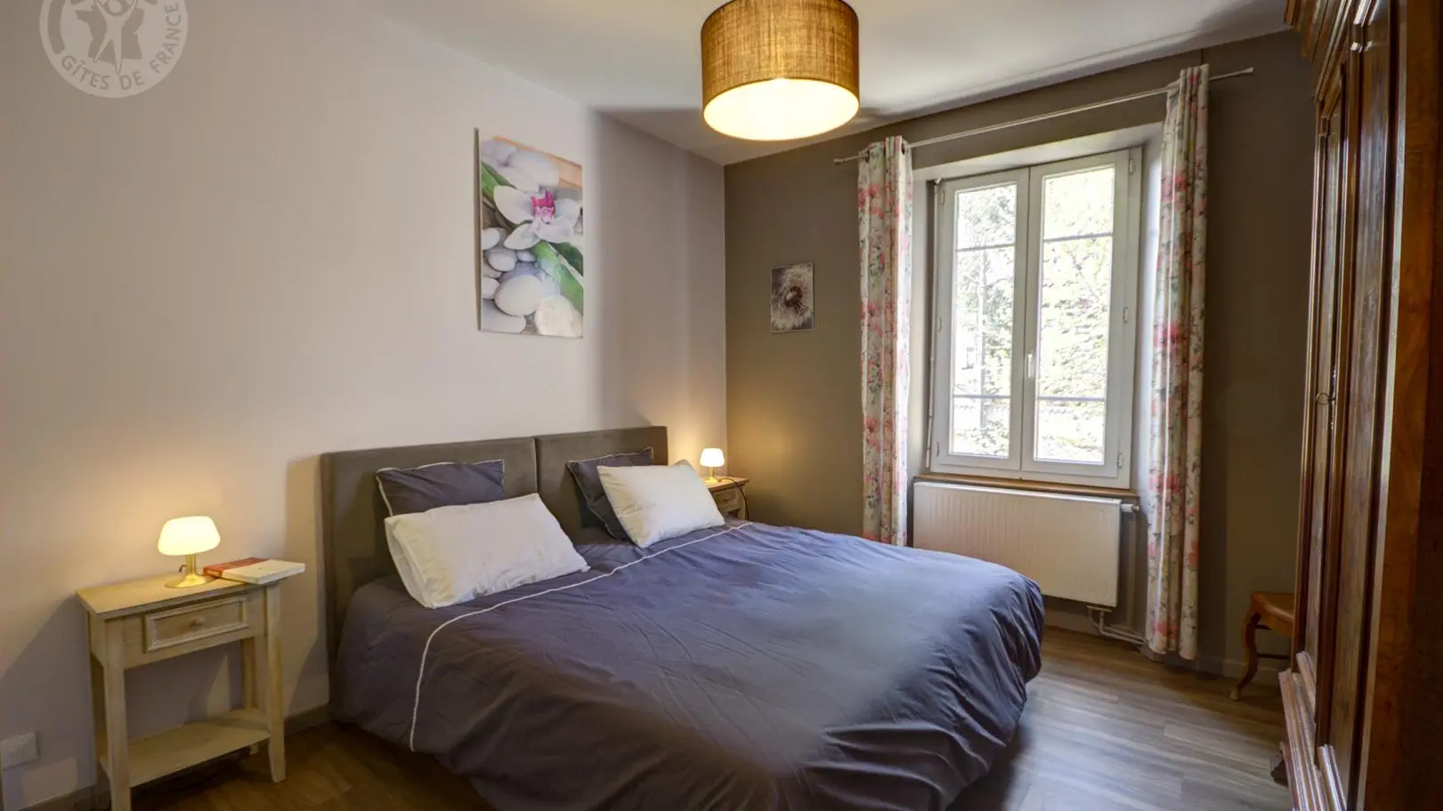 2 configurations possible pour la chambre : 1 lit 180