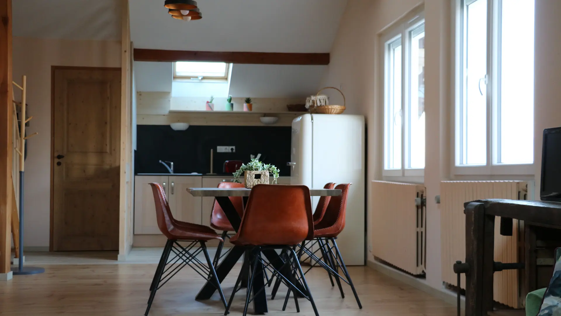 Table à manger Maison Ambiance Scandinave