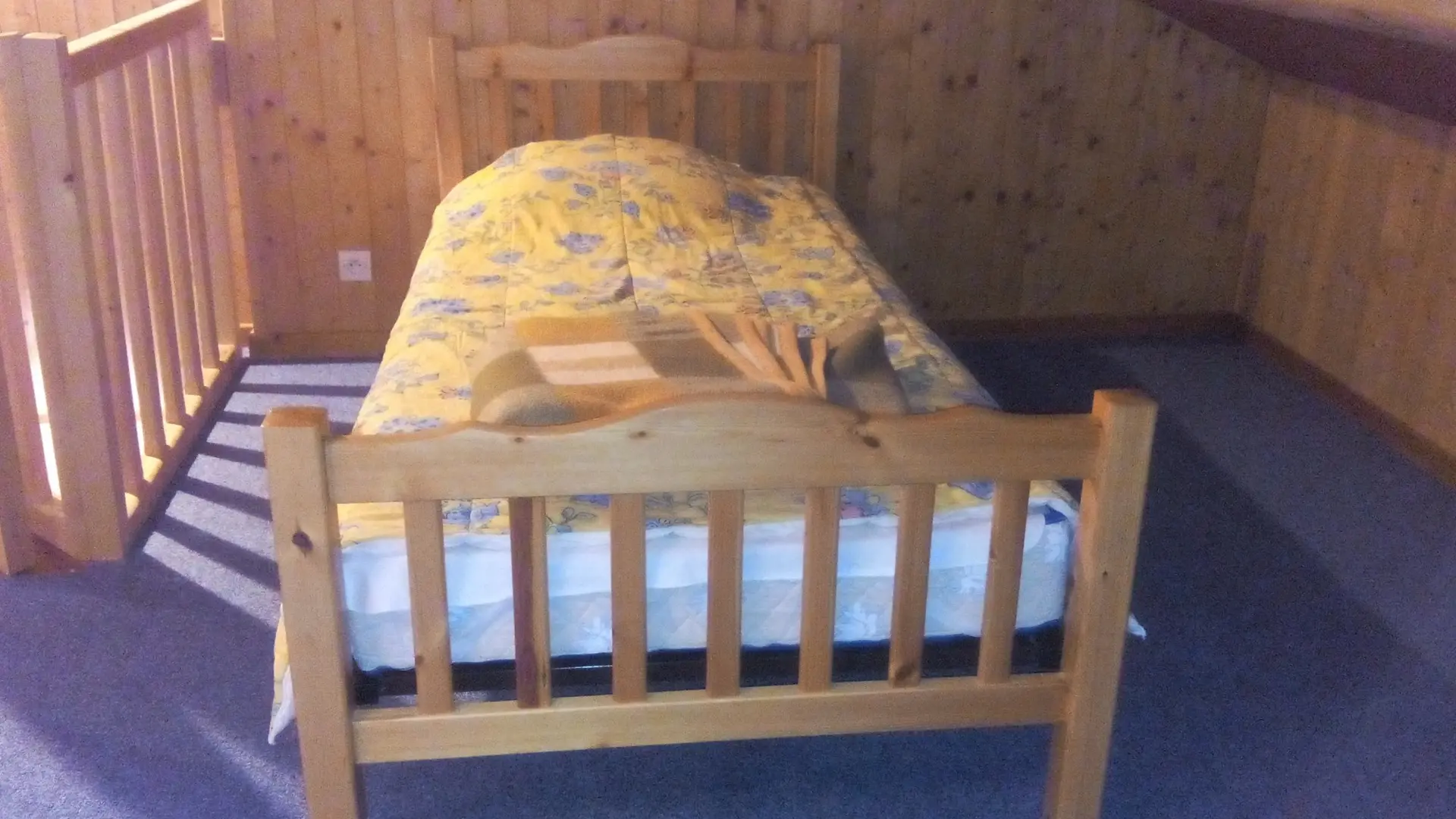Mezzanine avec lit simple/Mezzanine with a single bed-Chalet Pollet-Le Grand-Bornand