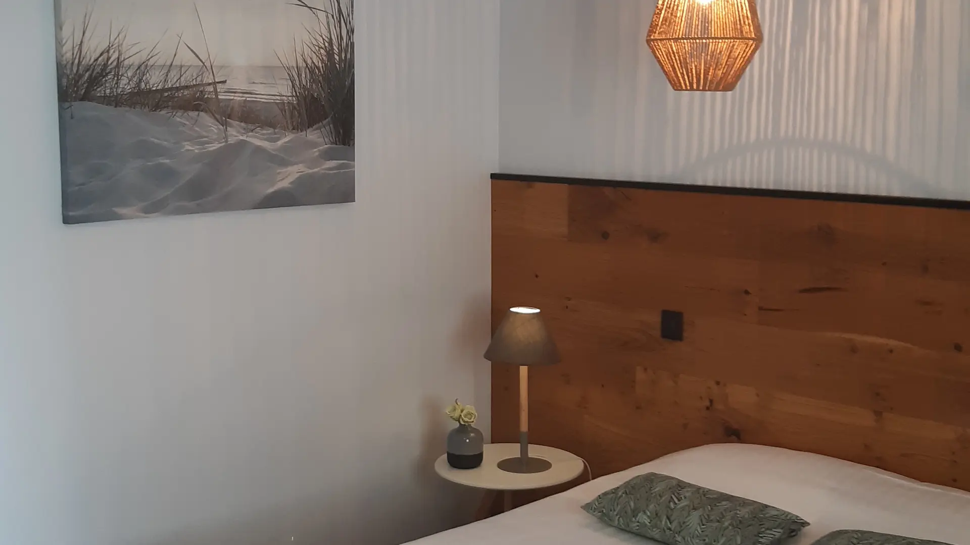 Habitación doble amplia con patio