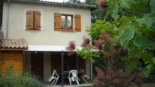 La Façade et l'Entrée