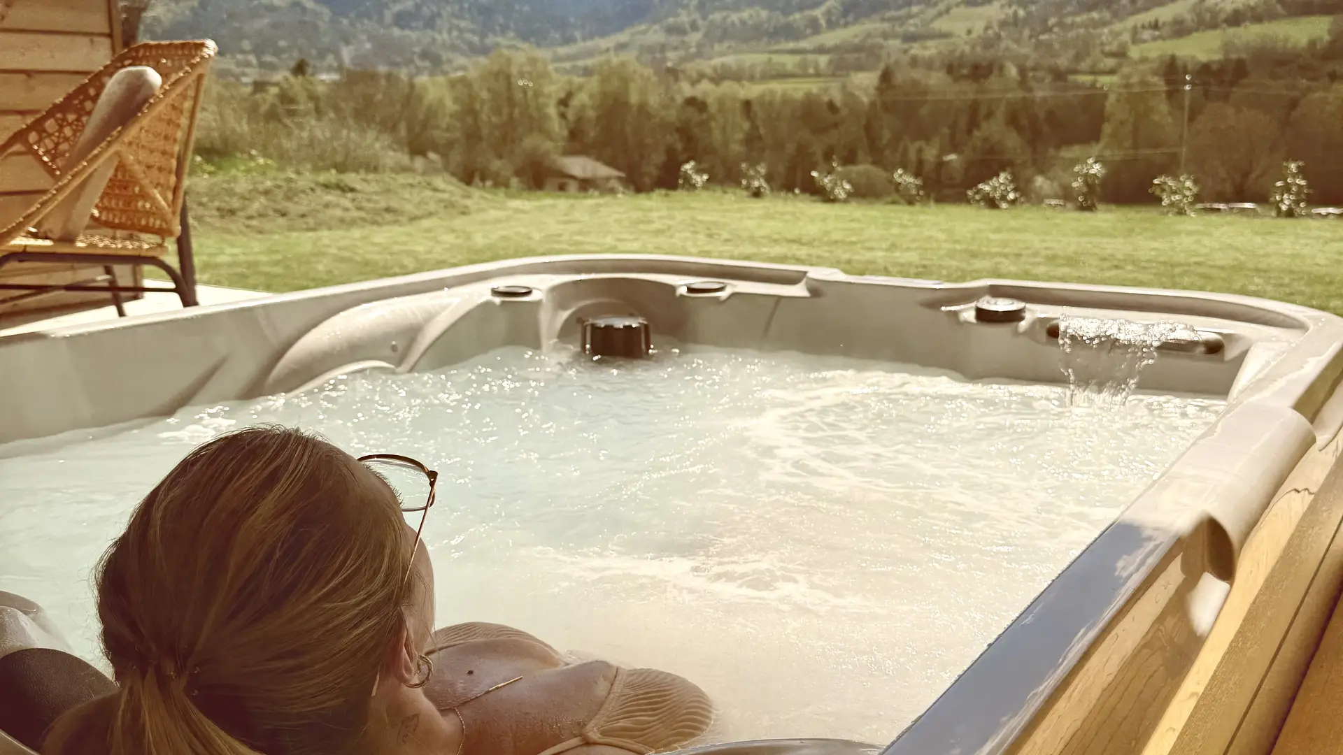 jacuzzi et terrasse