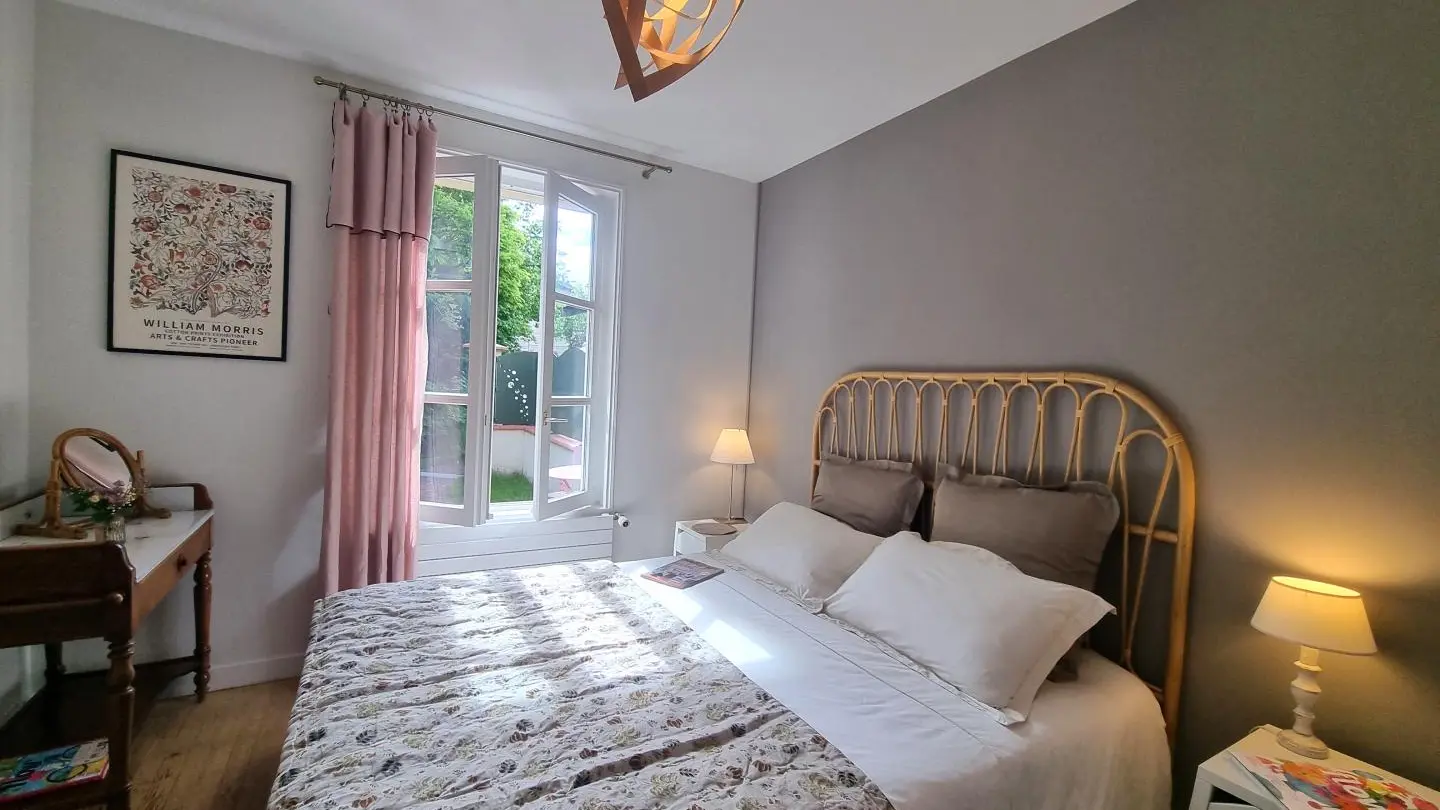 Chambre : 1 lit 160.