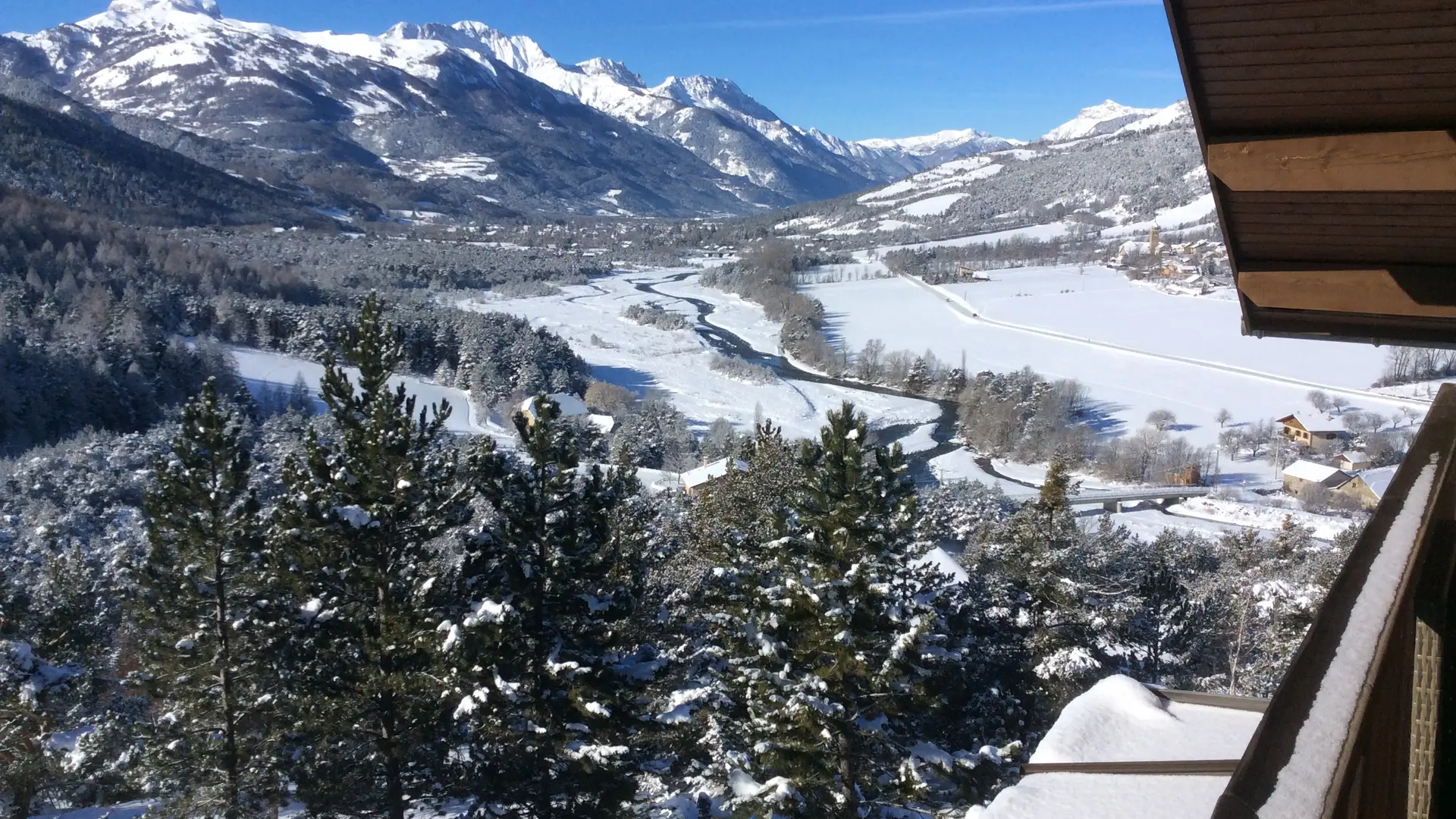 Spacieux chalet avec vue panoramique