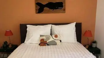 Magnifique LOFT Déco sur le port et à 5mn des plages wifi Clim 85 m2