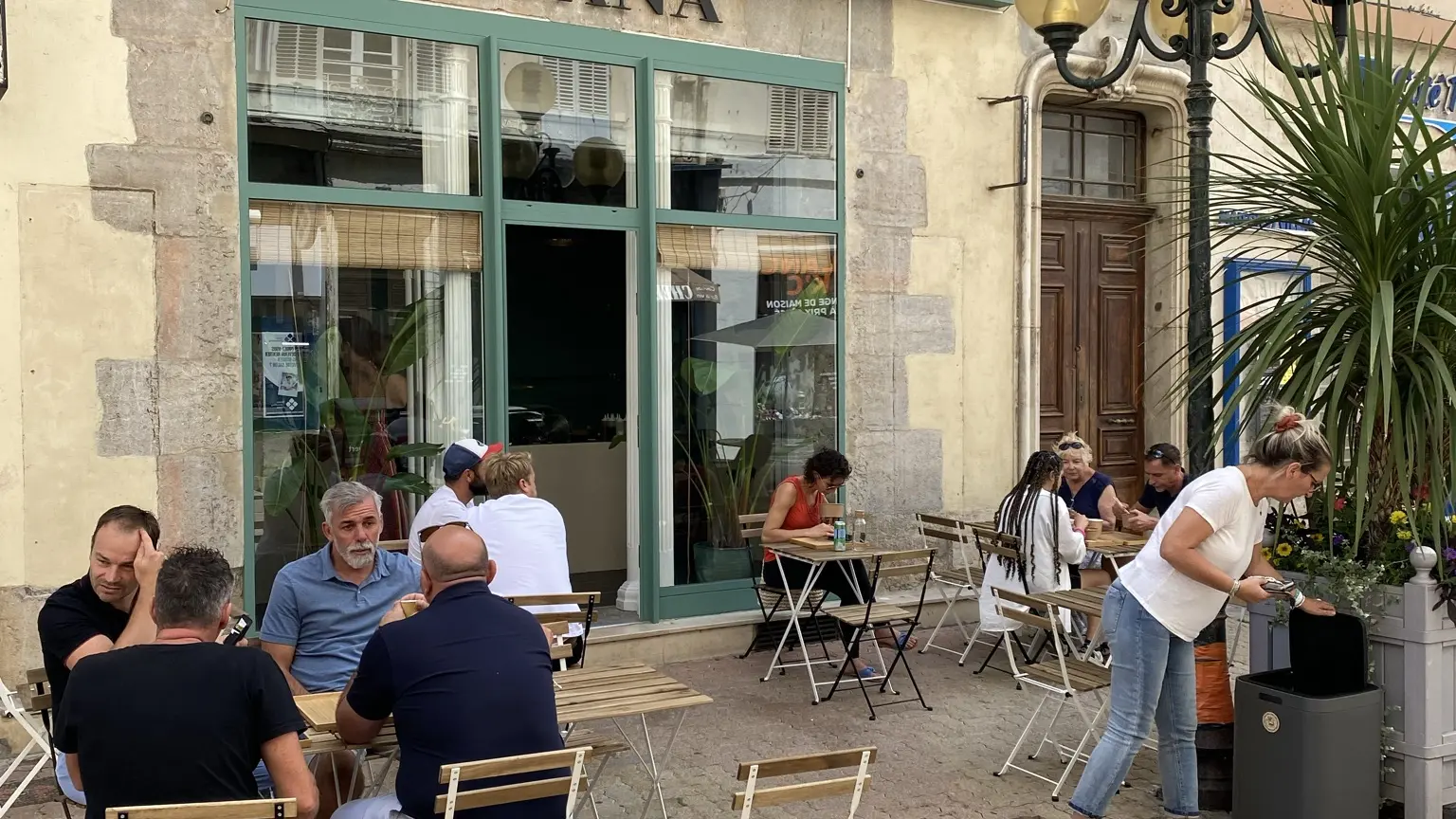 Moana Poke House - Hyères av Général de Gaulle