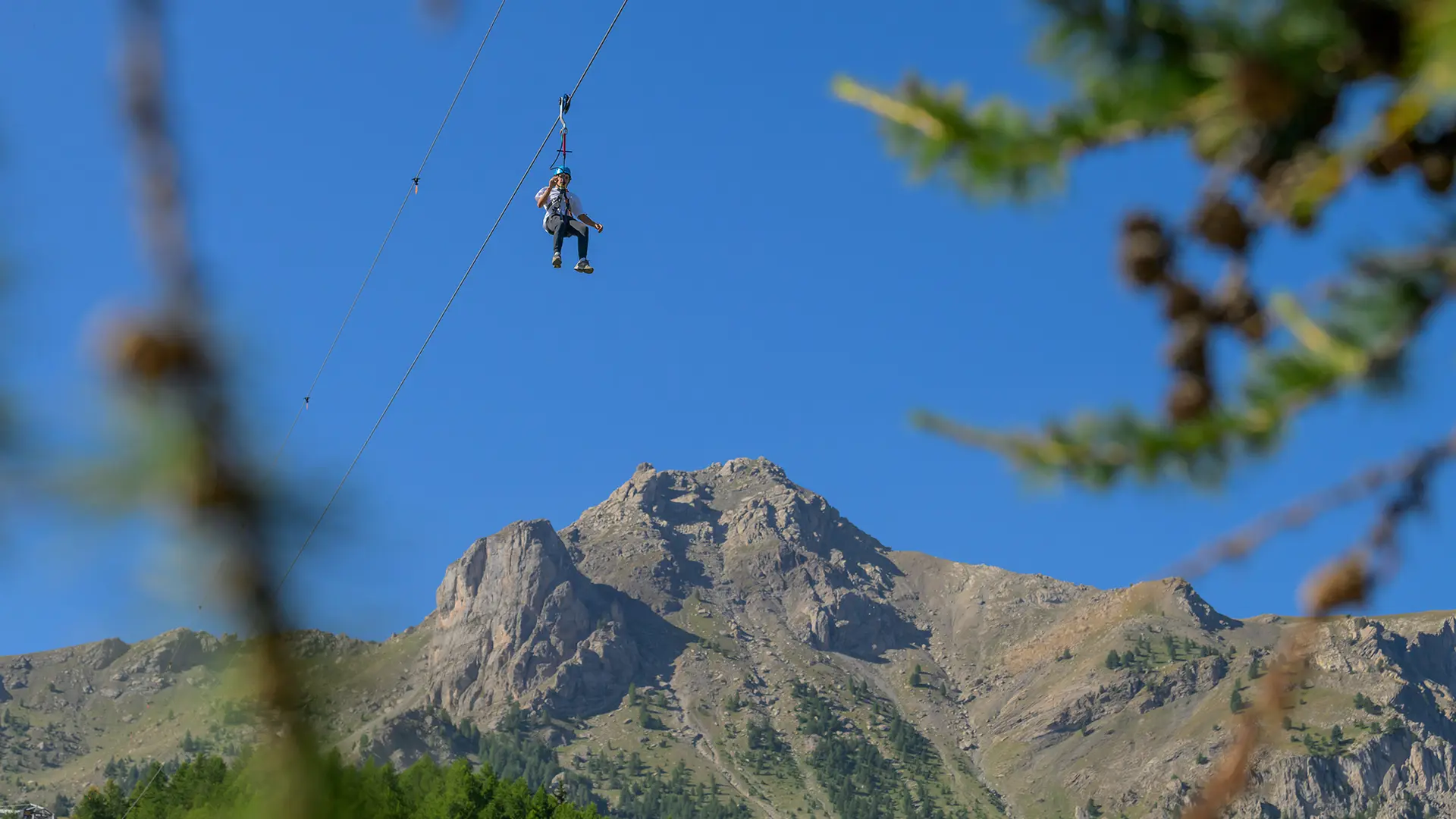 Tyrolienne géante Sauze Super Line