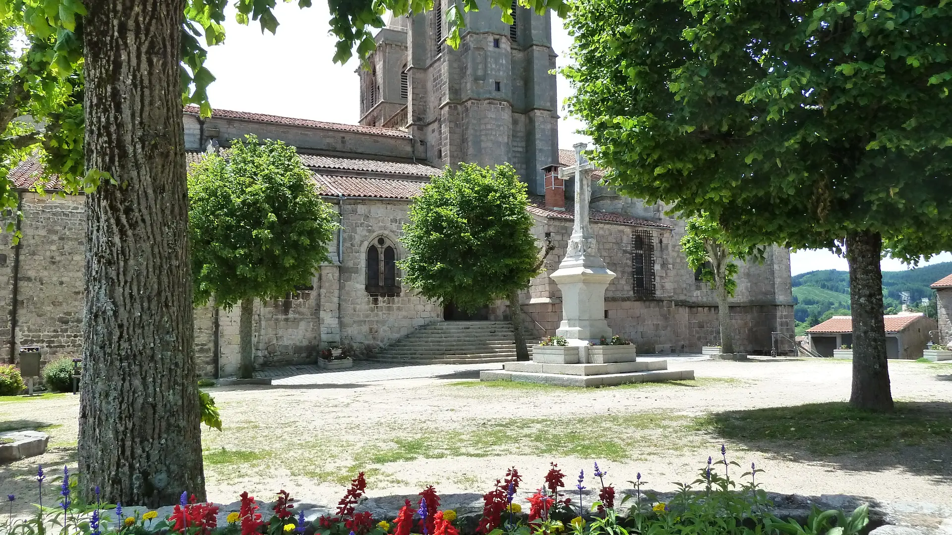St Bonnet le Château - Village de caractère