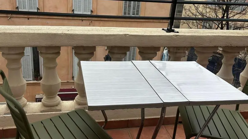 Le balcon