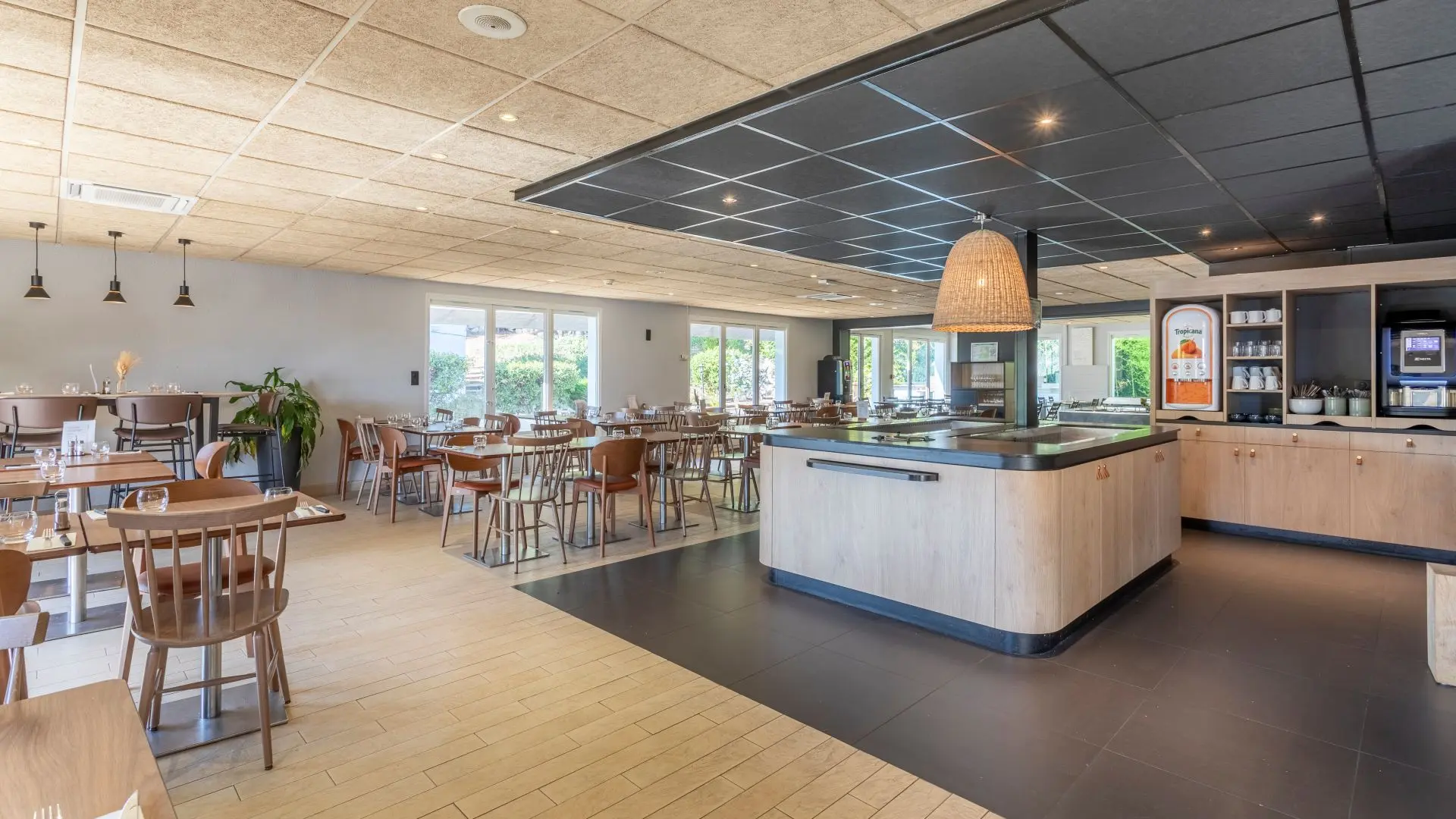 salle petit dej restaurant