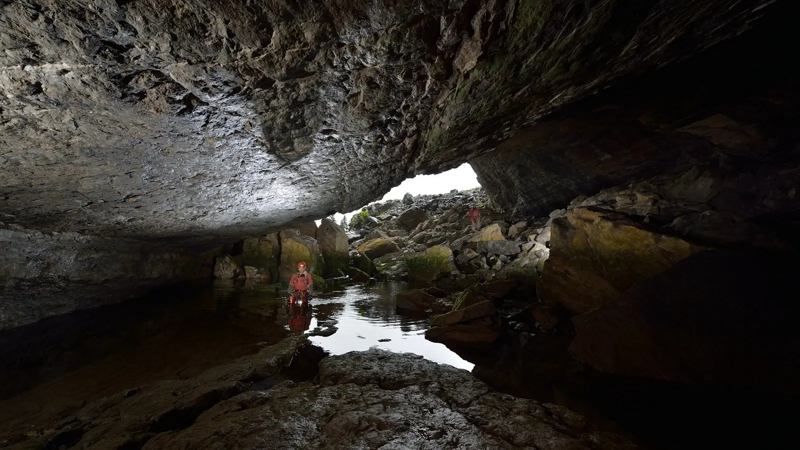 Spéléologie à Nunayak