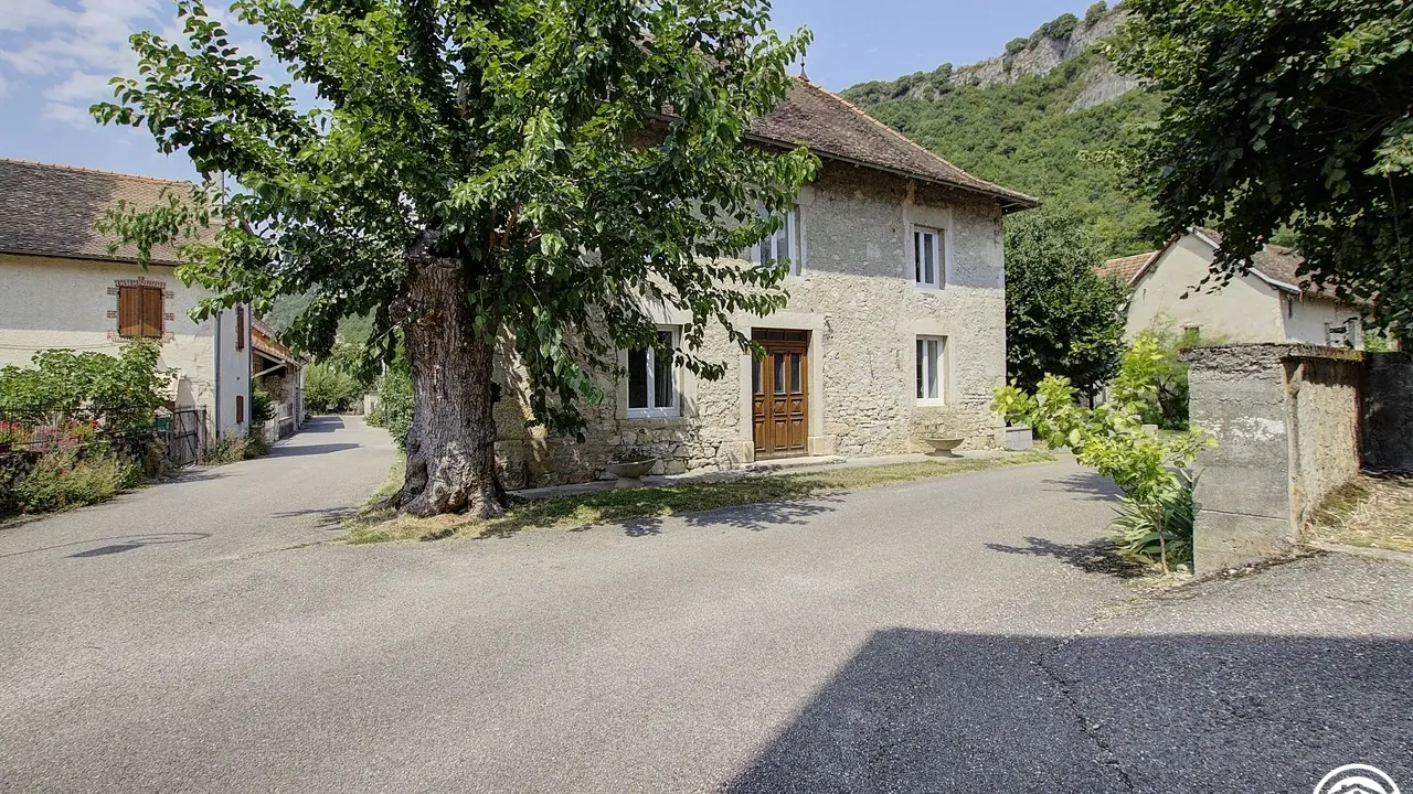 Visuel du gîte situé dans le village