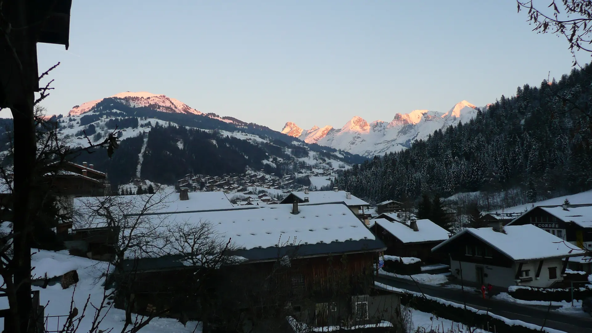 Vue hiver / Winter view - Lou R'Bat Pays  (Tournette) - Le Grand-Bornand