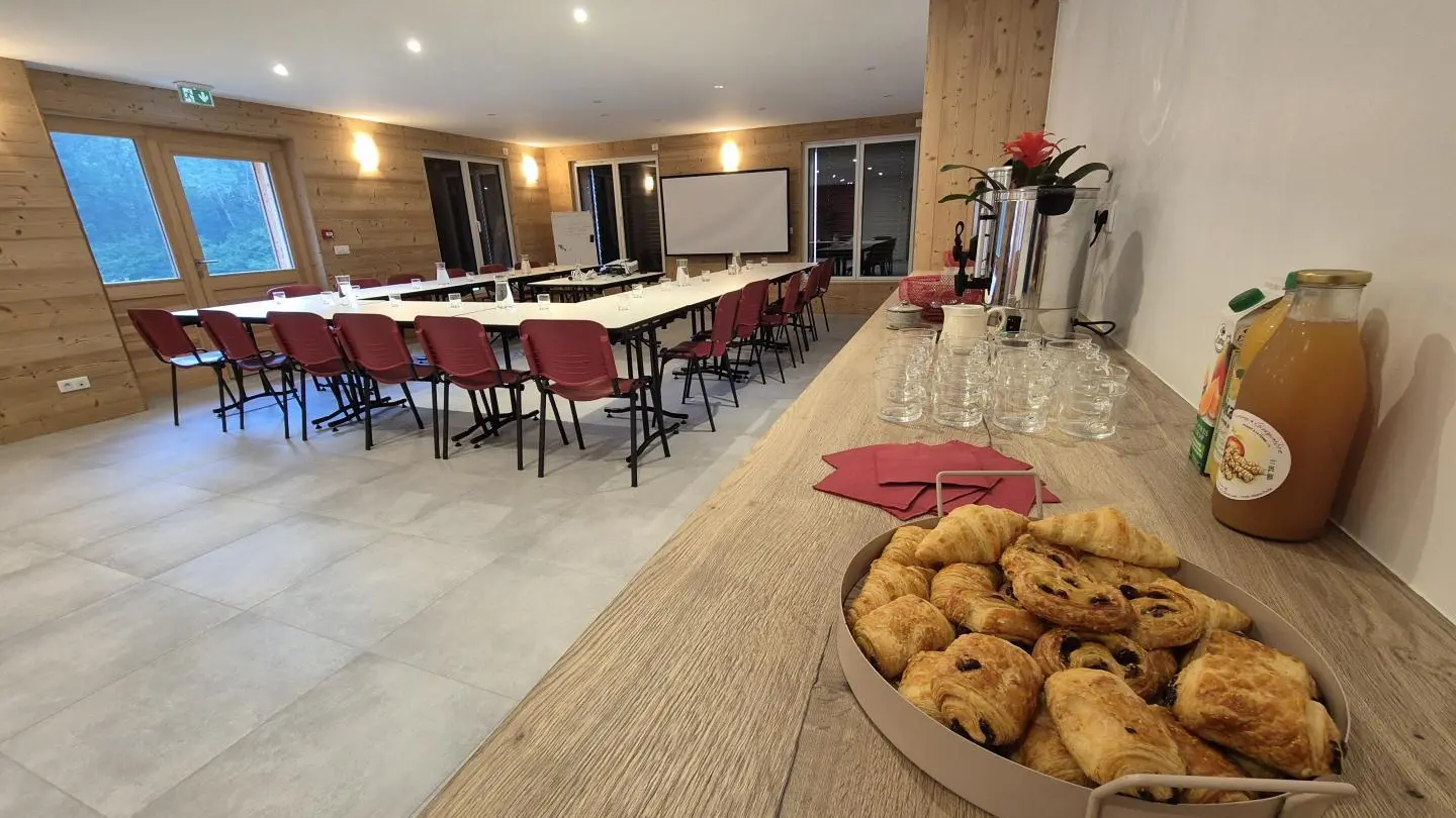 Salle de réception en mode séminaire