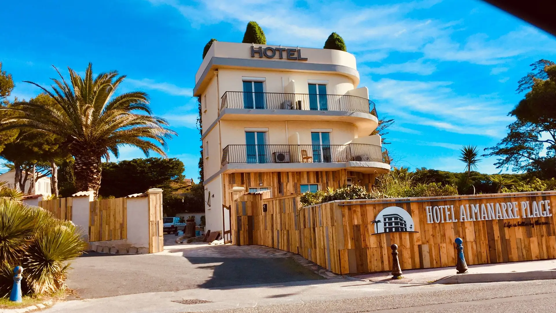 Hotel Almanarre Plage